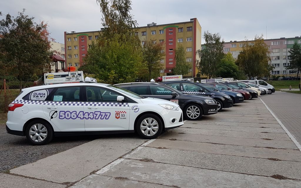 Taxi w Brzegu